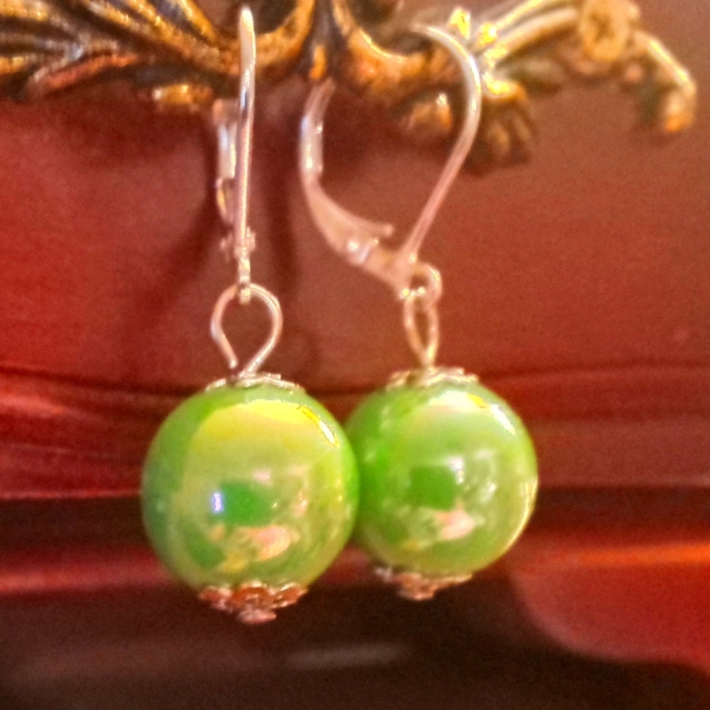 A pair of Green Pearl Bead earrings